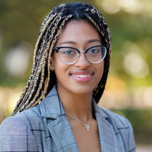 Crystal Nichols headshot